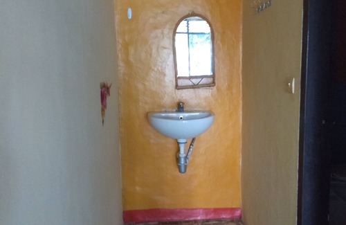 Ambarita House | Merlyn Guest House