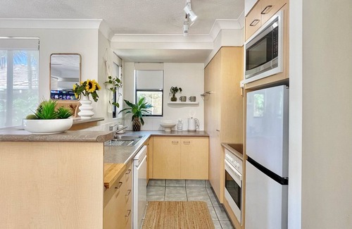 Mermaid Beach Apartment | Mermaid Beach Park View Resort