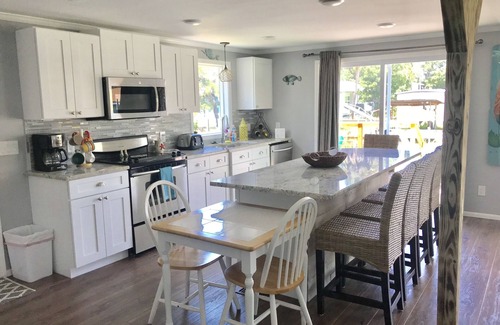 Weeki Wachee Gardens House | Mermaid Life, Sleeps 6 W/Gulf Access
