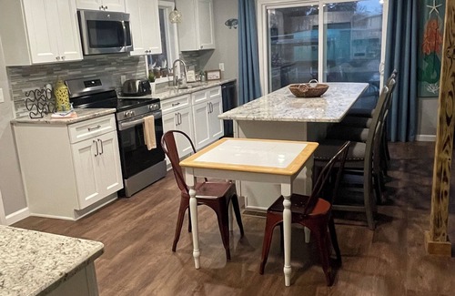 Weeki Wachee Gardens House | Mermaid Life, Sleeps 6 W/Gulf Access