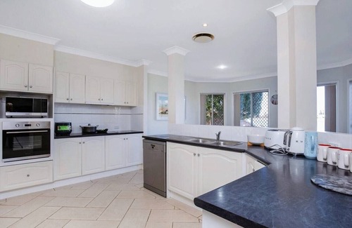 Mermaid Waters House | Mermaid Waters | Waterfront with Private Jetty