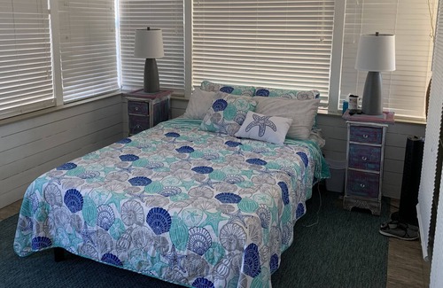 Weeki Wachee Gardens House | Mermaids and manatees on the Weeki Wachee River