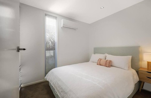 Warrnambool Apartment | Merri Seaview - seaside accommodation near the CBD