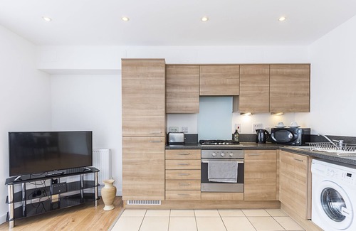 Reading Apartment | Merrick House Apartments