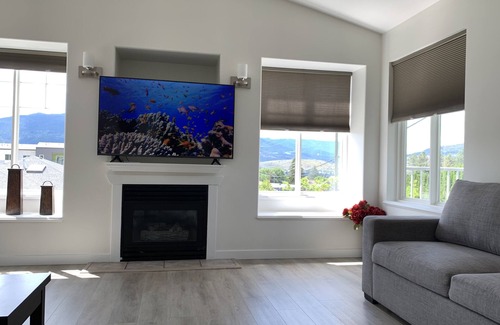 Merritt House | Merritt Crown Hill - 3 bedrooms w/AC