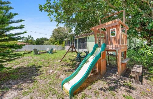 Merritt Island House | Merritt Island Escape Tropical Paradise 2 Story Fun Fire Pit