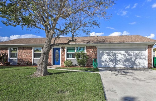 Merritt Island House | Merritt Island Home on Canal Private Heated Pool!