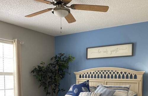 Indianola Estates House | Merritt Island Manor Home with Pool and Outdoor Bar 10 Minutes to Beaches