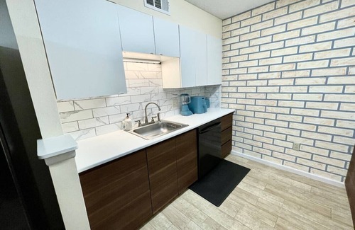 Merritt Island Apartment | Merritt Island Sunset ~ Riverside Pool & Hot Tub