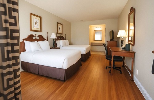 Albany Hotel | Merry Acres Inn