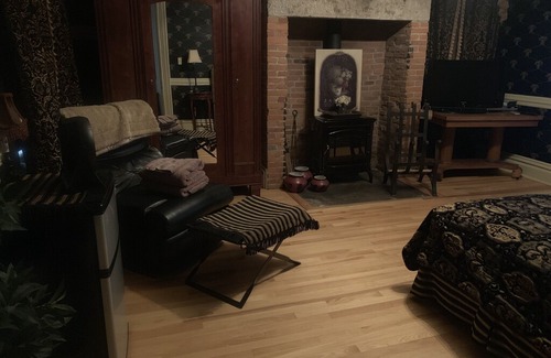 East Dubuque House | Merry Mansion - Garden Room w/ Fireplace