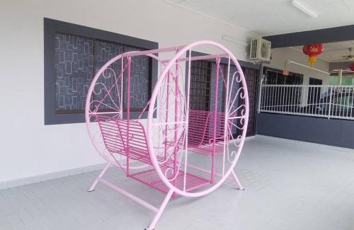 Mersing House | Mersing Spacious 3bedroom with free parking space