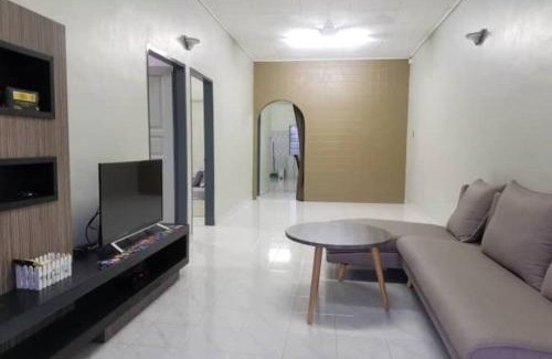 Mersing House | Mersing Spacious 3bedroom with free parking space