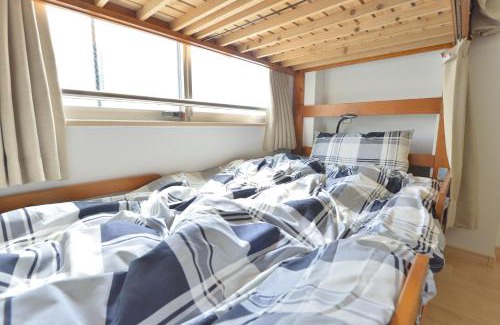 Higashiueno House | Mervielle Ueno