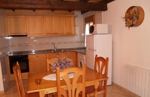 Samitier Cottage | Mesón de Samitier apartments for 4 people