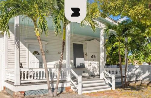 Historic Seaport Apartment | Mesa House, Uno-Perfect Location