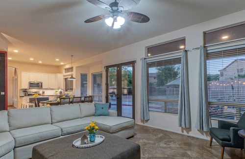 Las Sendas House | Mesa Lux: POOL w/Waterfall & Optional Heat, TVs All BRs, Game Room, Corn Hole