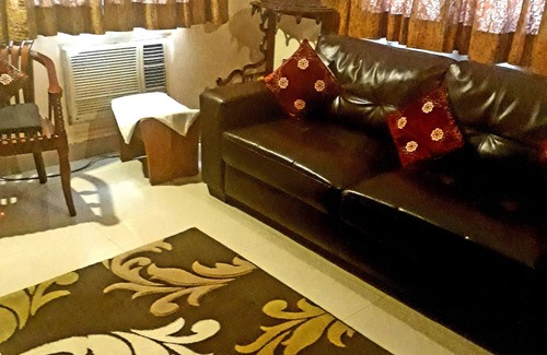 Jadavpur Apartment | Mesmerising view.Golf course, Gardens , Water bodies,City from 32nd floor.