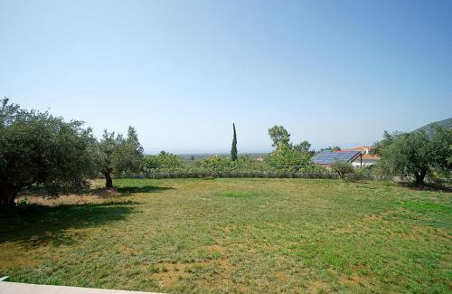 Kiparissia Apartment | Messinian Seaview Retreat
