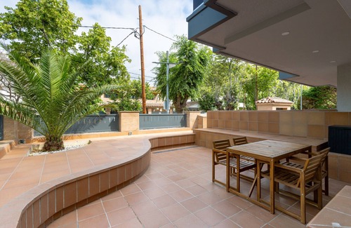 Vilassar de Mar Apartment | Mestral - Aparthotel with Swimming Pool