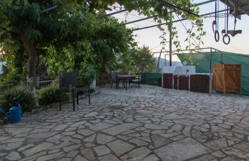 Poros House | metaxas house