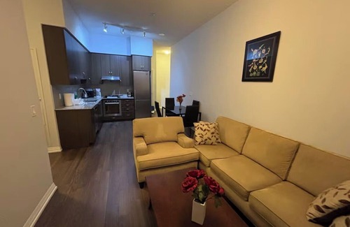 Henry Farm Apartment | Metro 2BR Retreat