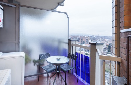 Collegno Apartment | Metro Apartment CIR 00109000004