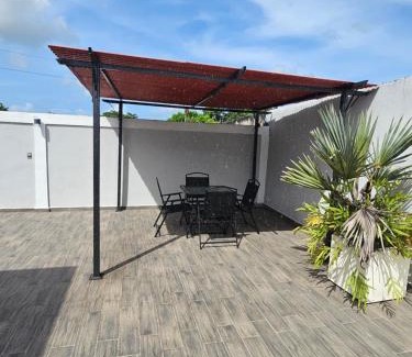 Martin Gonzalez House | Metro Luxury House