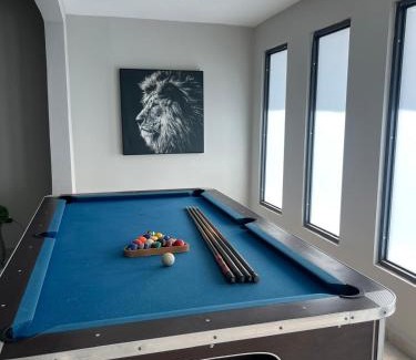 Martin Gonzalez House | Metro Luxury House