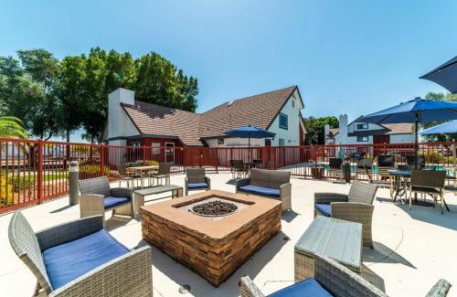 North Mountain Apartment | Metro PHX All Inclusive PROMO