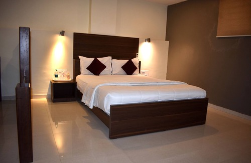 Hubli Hotel | Metropolis Hotel