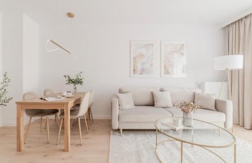 Lodz Apartment | Metropolitan Haven Łódź by Aparo - Winda, Balkon, Łóżeczko Turystyczne, Atlas Arena, Wytwórnia, ZOO, Aquapark, Park, Dworzec PKP i PKS, Ekspres do Kawy