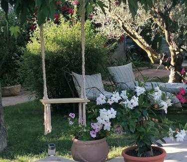Cheval-Blanc Apartment | Meublé chaleureux en Provence