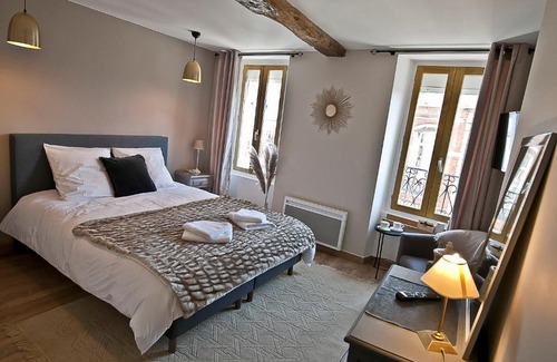 Boulogne-sur-Mer Bed & Breakfast | Meublé de tourisme, Les chambres du Beffroi