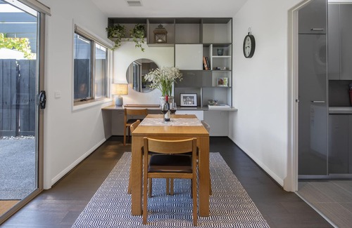 New Gisborne House | Mews Cottages