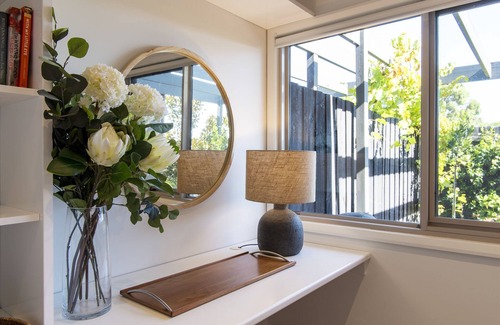 New Gisborne House | Mews Cottages