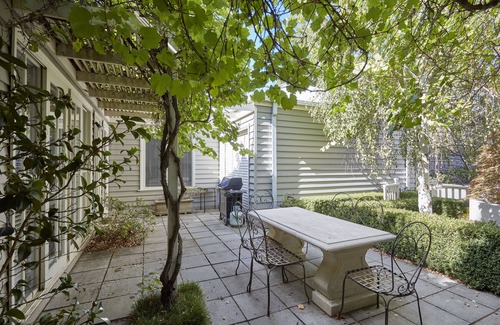 New Gisborne House | Mews Cottages