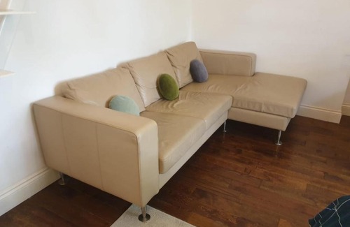 Camberwell Green Apartment | Mezzanine studio apartment (U9)