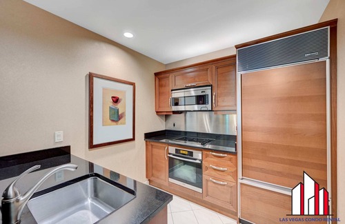 Las Vegas Condo | MGM Signature-03-821 1Br2Ba F1/Strip View Balcony