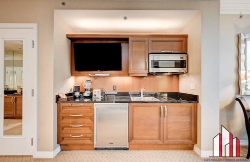 Las Vegas Condo | MGM Signature-08-803 F1 Track & Strip View Studio