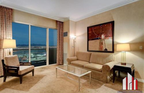 Las Vegas House | MGM Signature-29-602 1Br 2Ba Balcony Jacuzzi Suite