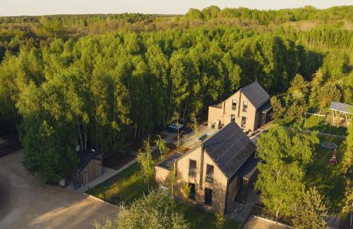 Ciekocino Villa | Między Brzozami / Domy w lesie
