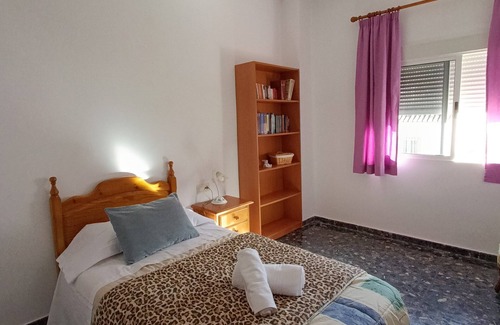 Cenes de la Vega Condo | Mi Carmela, Alojamiento al pie de Sierra Nevada y a 5 km del Centro de Granada