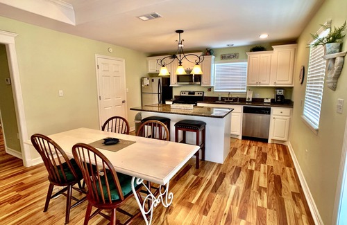 Port Bolivar House | MI CASA DEL MAR - So close to the beach, perfect house for 4!
