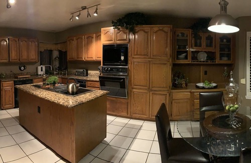 Biggs Field House | Mi Casa Es Tu Casa