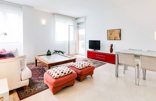 Montgat Apartment | MIA BEACH CITY-apartment, terrace, pool, garage, wifi-internet.