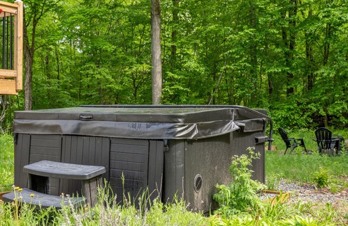 Argenteuil Regional County Municipality Cabin | Mia Cabin; leschalets.com