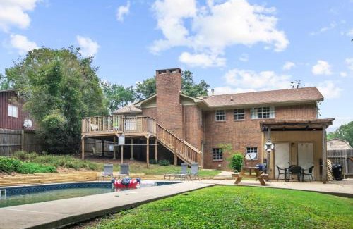 Forestdale House | Miami Family Friendly in Forestdale