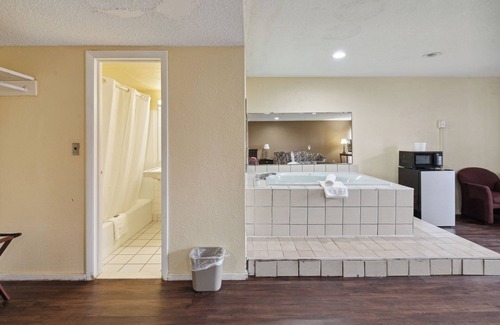Toledo Hotel | Miami Suites Hotel