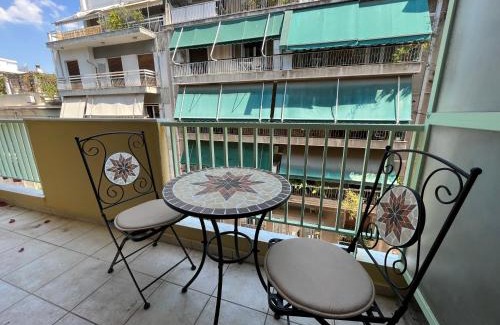 Thissio Apartment | Michael - 1BR in the Heart of Ancient Athens